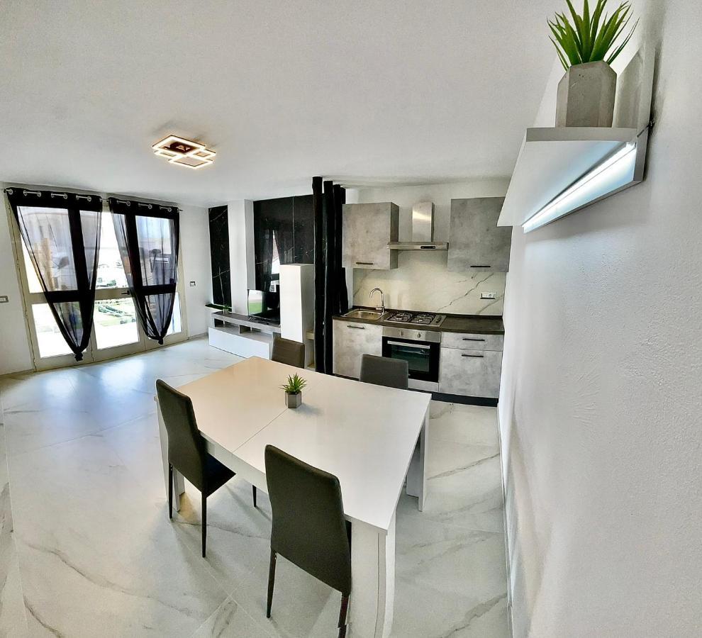 Bellavista Luxury Apartments La Caletta Exterior photo